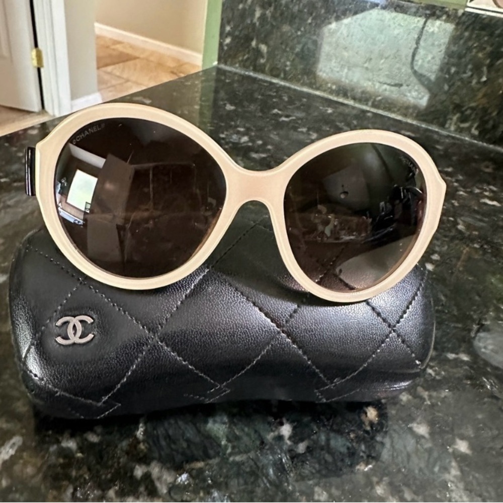 CHANEL Cream and Black Sunglasses
